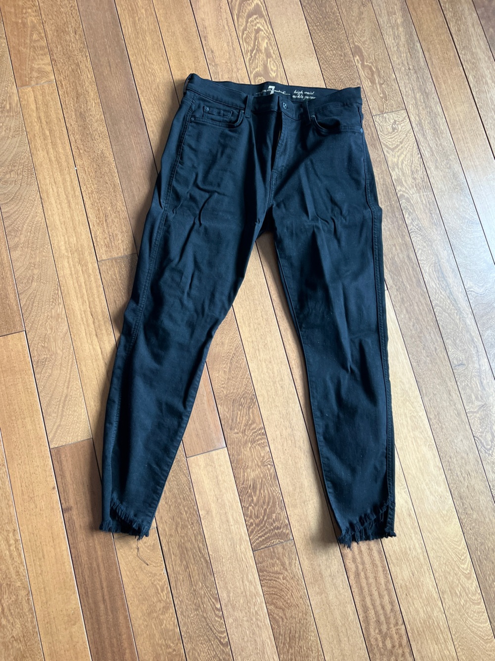 7 For All Mankind Black High-Waist Ankle Jean Gwenevere size 31